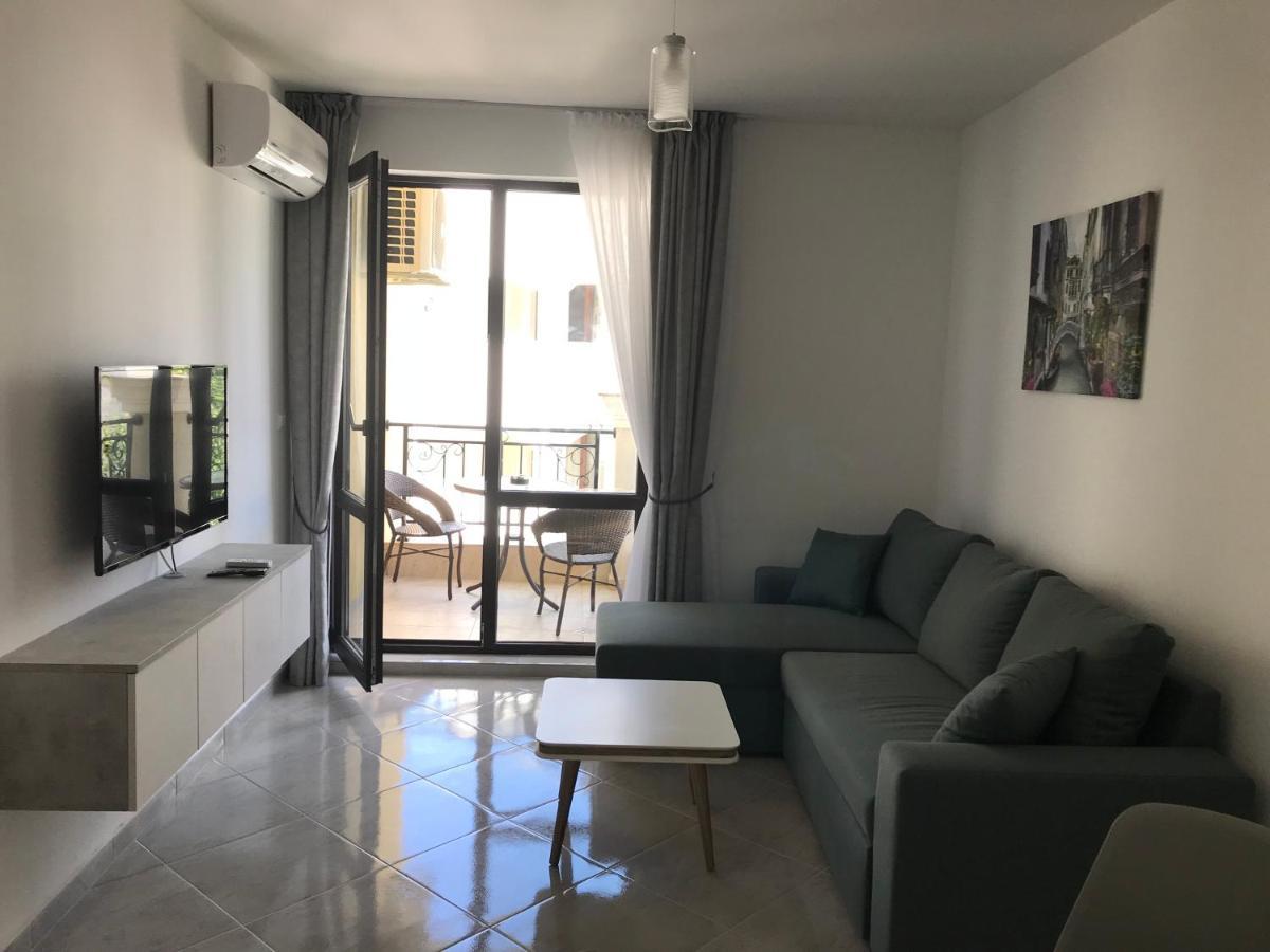 Horizon Katrina Apartments - Sea Line & Beach Access Sveti Vlas Ngoại thất bức ảnh